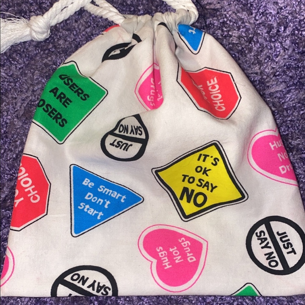 Homemade small drawstring bag - Picture 2 of 2